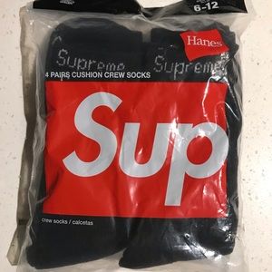4 pair Cushion Crew Supreme Hanes socks